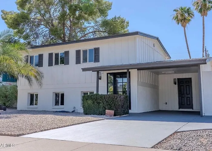Playful Luxury - Pool, Games & Near Old Town Holiday home Scottsdale