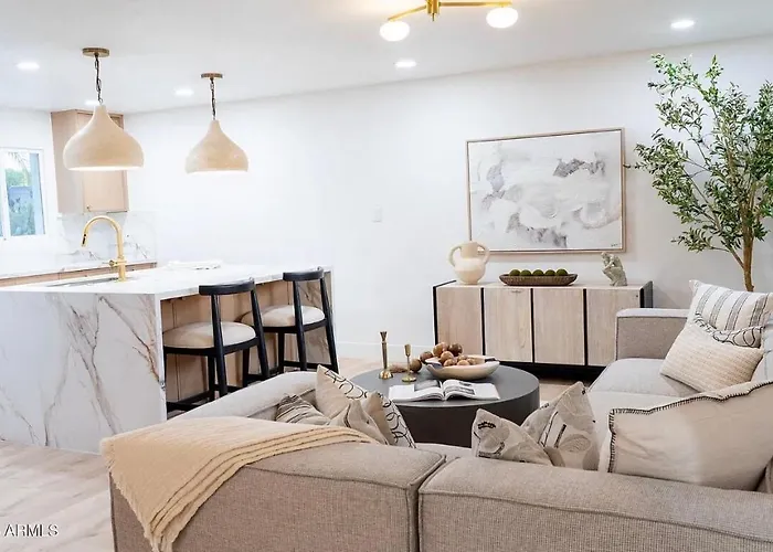 Playful Luxury - Pool, Games & Near Old Town *